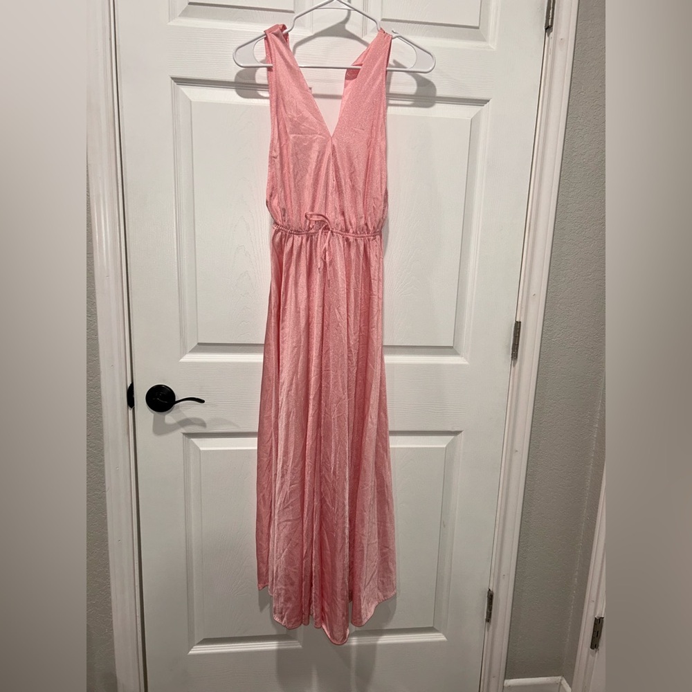 Vintage Dreamwear Lingerie Nightgown, size Medium-Slit to waist and flowing base